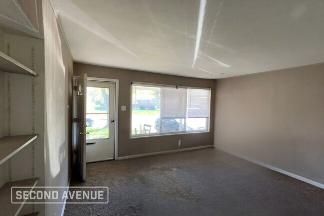 Building Photo - 9743 Edgefield Dr