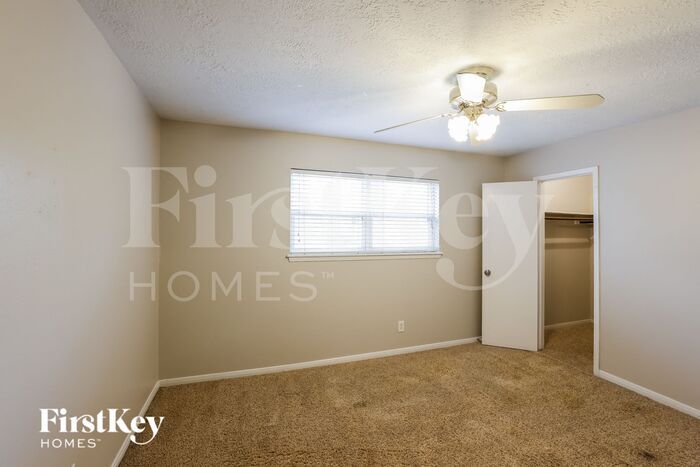 Building Photo - 25603 Pecan Valley Cir