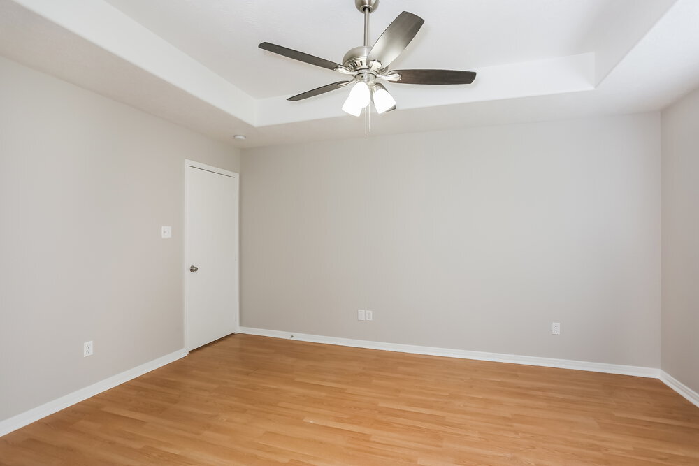 Building Photo - 16096 Sun View Ln