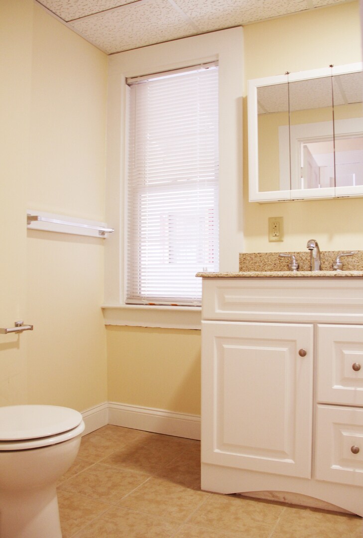 Building Photo - 147 N Union St