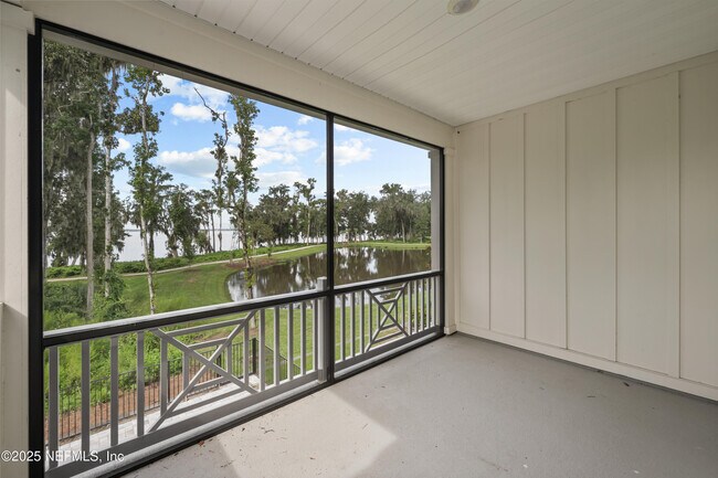 Building Photo - 23 Oak Pk Dr