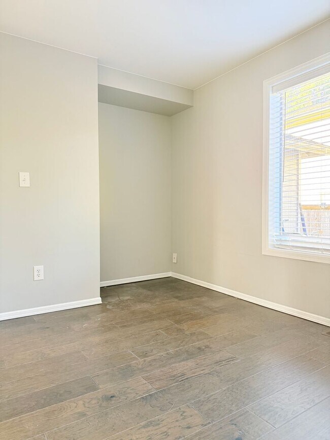 Building Photo - Beautiful 4-Bedroom Home with Expansive Deck & 3-Car Garage – Minutes to Mill Creek Town Center