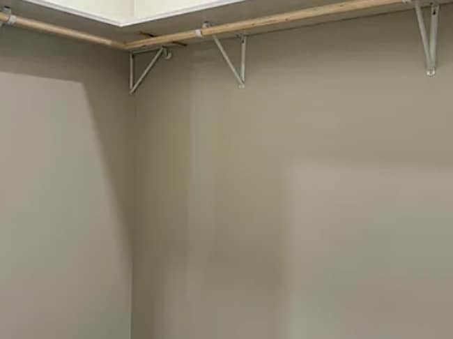 Building Photo - 1120/1122 Carl Rd