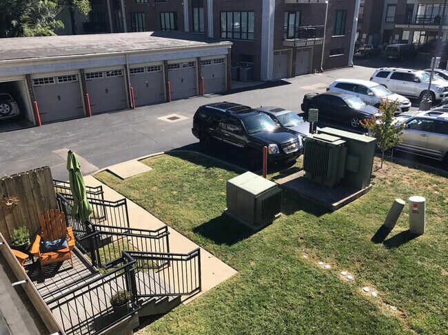 Building Photo - 380 S Upper St