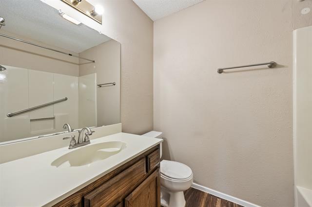 Building Photo - 2408 Miguel Ln