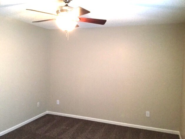 Building Photo - 137 Wildberry Ln