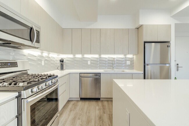 Building Photo - 477 Broadway