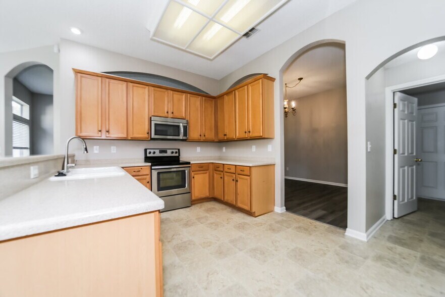 Building Photo - 100 Corral Cir