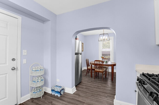 Building Photo - 16310 Carse Ave