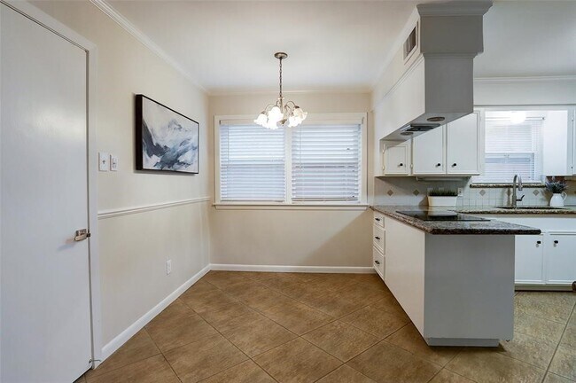 Building Photo - 4327 Wigton Dr