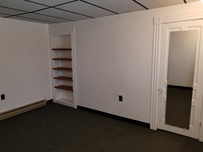 Building Photo - 115 Mechanic St