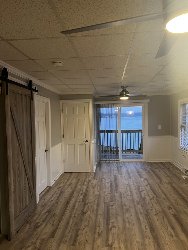 Primary Photo - 163 Eagle Point Rd