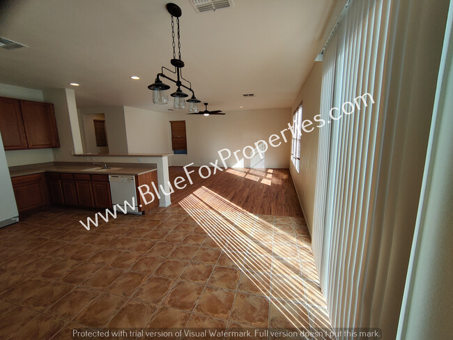 Building Photo - 4913 W Paseo Don Carlos