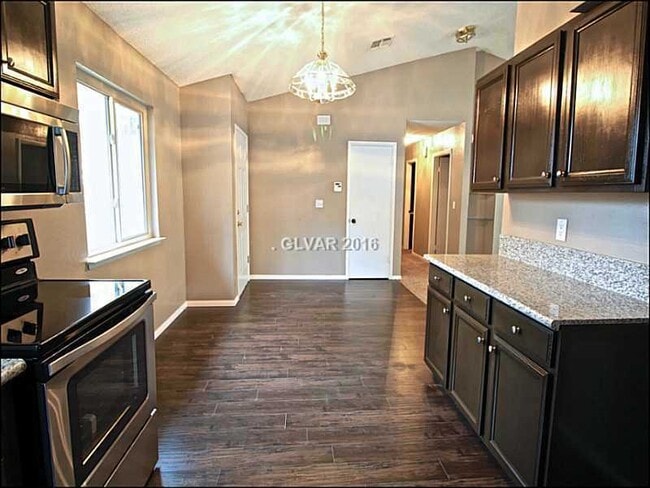 Building Photo - 833 Spyglass Ln