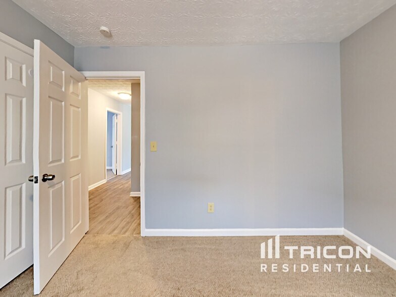 Building Photo - 416 Kelleytown Woods Pkwy