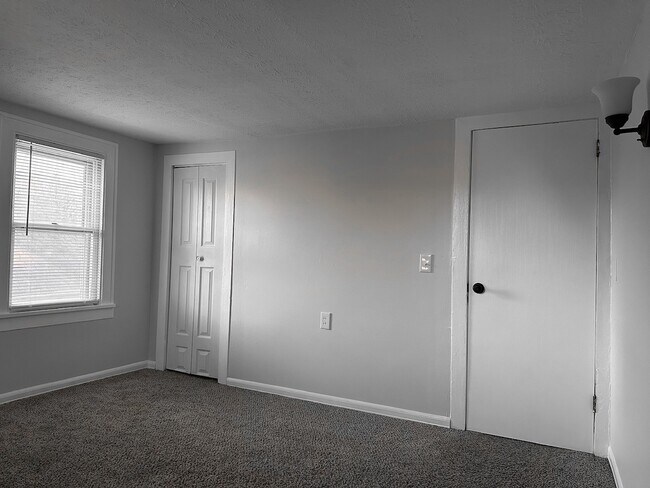 Building Photo - 222 W Union St