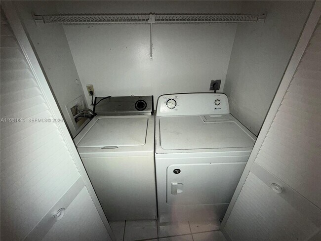 Building Photo - 4191 S 57th Ave