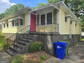 Building Photo - 2466 Spring Garden Dr SW