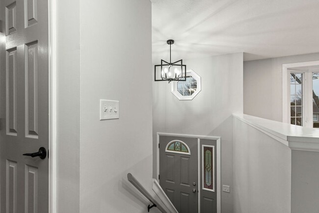 Building Photo - 7789 New Hope E