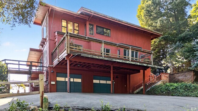 Building Photo - 2299 Sobre Vista Rd