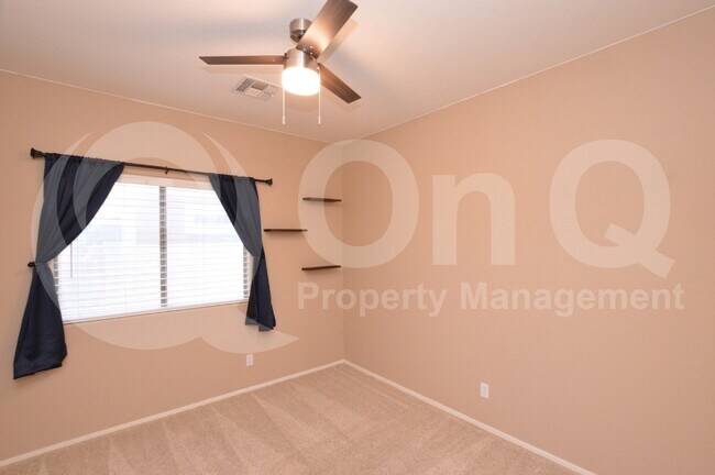Building Photo - 3371 E Canary Way