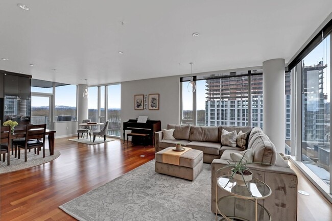 Building Photo - Elegant South Waterfront with 2 Parking Sp...