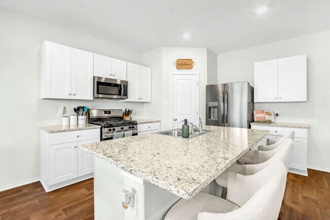 Building Photo - 10417 Mcintosh