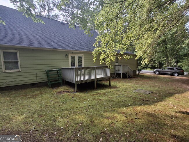 Building Photo - 2243 Sharondale Dr