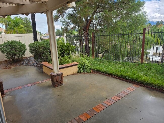 Building Photo - Single Level Home in Redhawk on Cul-de-Sac with Views!