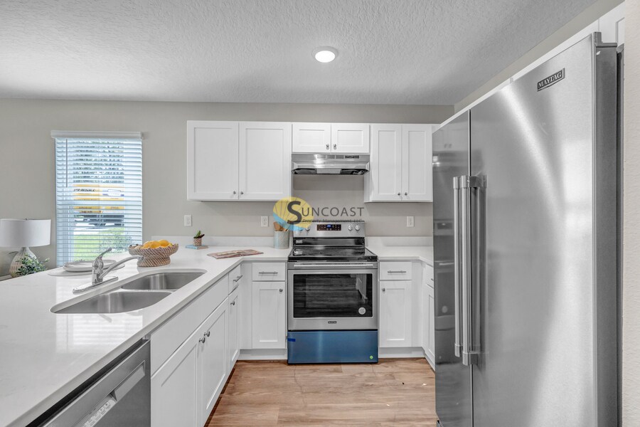 Building Photo - 6523 Breezy Oaks Wy