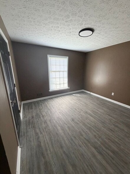 Building Photo - 2613 Accasia Dr