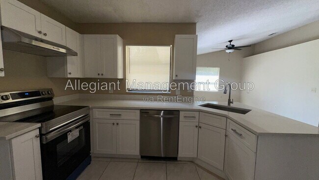 Building Photo - 7107 Blair Dr
