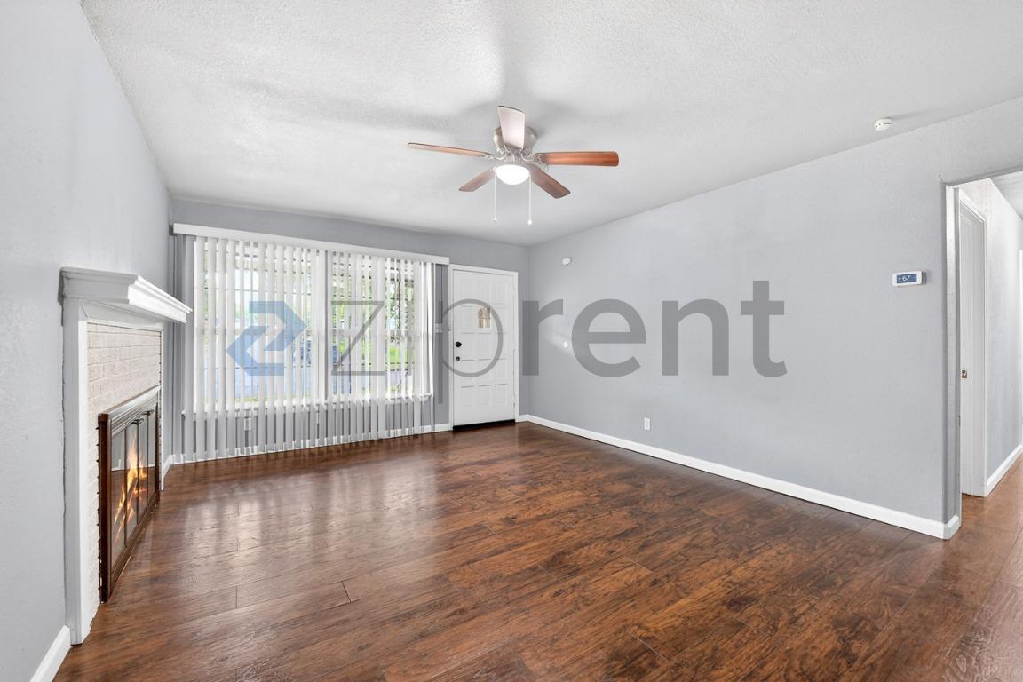 Building Photo - 2332 Grandview Dr