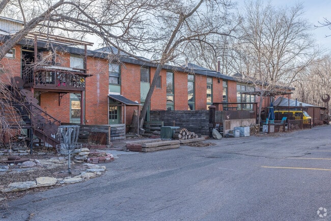 Building Photo - Nicollet Island Cooperative