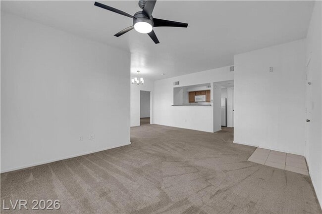 Building Photo - Beautiful 2 bedroom condo with garage!!!