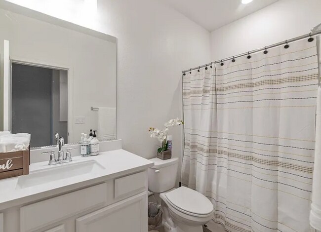Building Photo - 3074 Seaspray Walk