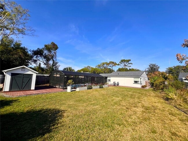 Building Photo - 338 Brassie Dr