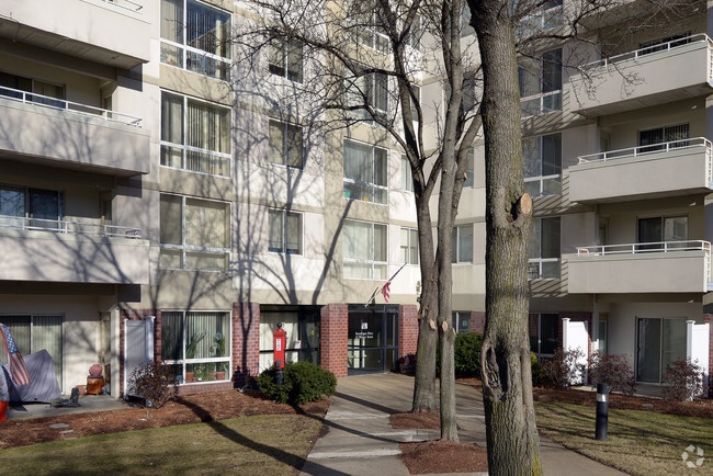 Building Photo - Kendrigan Place
