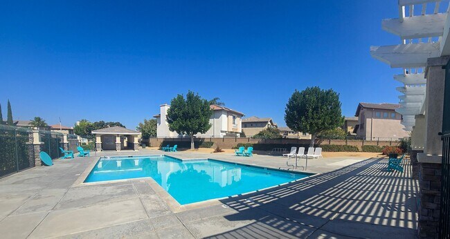 Building Photo - Save on Rent - Half Off Rent if move By No...