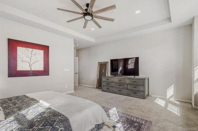 Building Photo - 5 BR/4BA | Newly Renovated Single Family Home | 1-Car Garage Parking | Community Pool!