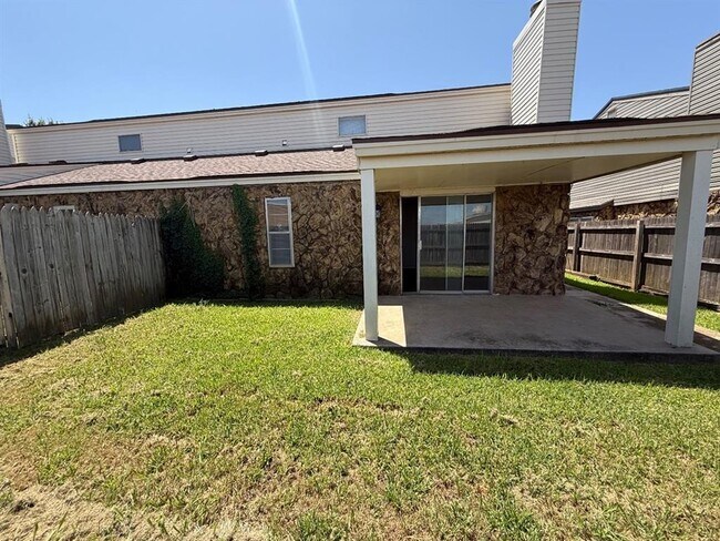 Building Photo - 3507 Wynn Cir