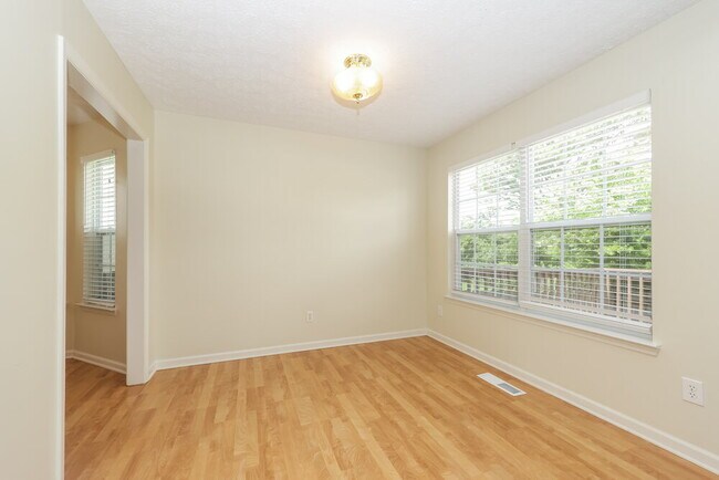 Building Photo - 639 Belinda Pkwy