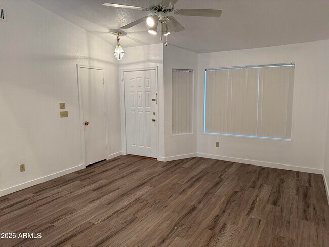 Building Photo - 3510 E Hampton Ave