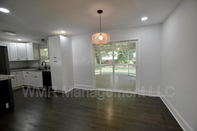 Building Photo - 1820 Windham Pl