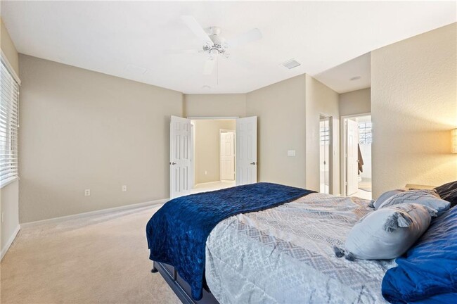 Building Photo - 2557 Stockbridge Square SW