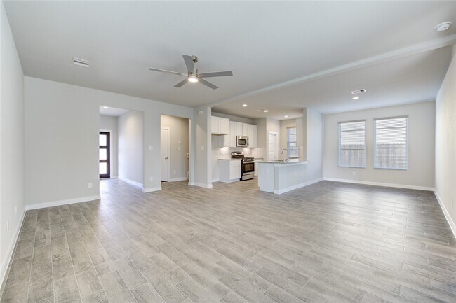 Building Photo - 2623 Finley Ln