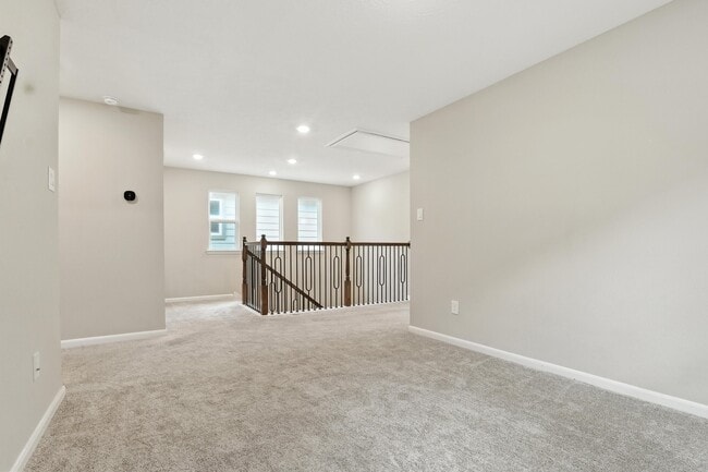 Building Photo - 8618 Cedar Plains Ln