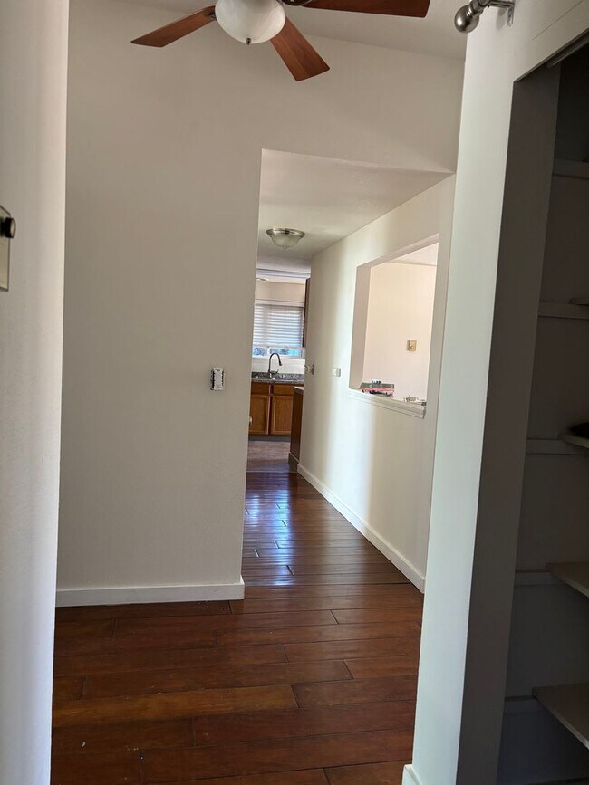 Building Photo - 3 BR/2BA Home In Tamarack Park East