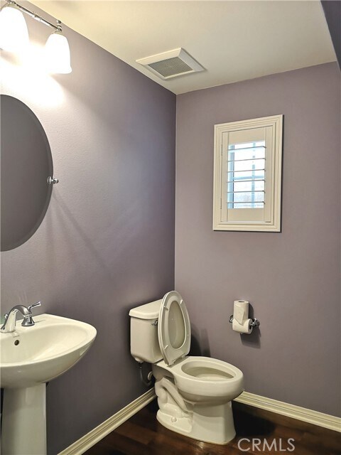 Building Photo - 106 Pendant