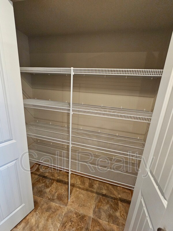 Building Photo - 6517 S Cattail Ln